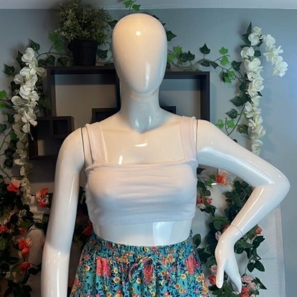 Ambiance Cotton Blend Square Neck Wide Straps White Cropped Tank‎ Size M - Picture 9 of 11